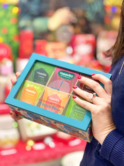 Cofanetto in legno 6...